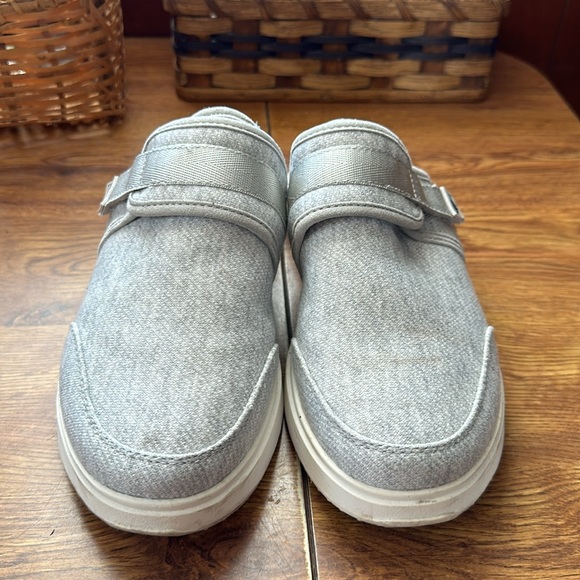 COPY - Clogs Must bundle! 2-$10 or 3-$15 etc - Picture 2 of 11